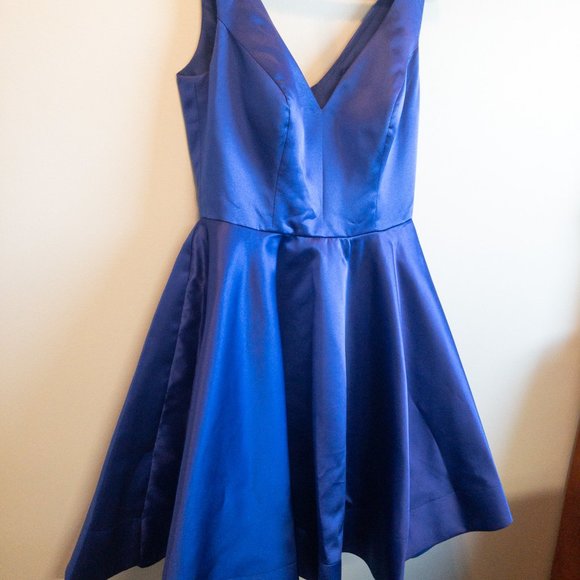Stunning, Classy Royal Blue Cocktail Dress - Picture 2 of 8